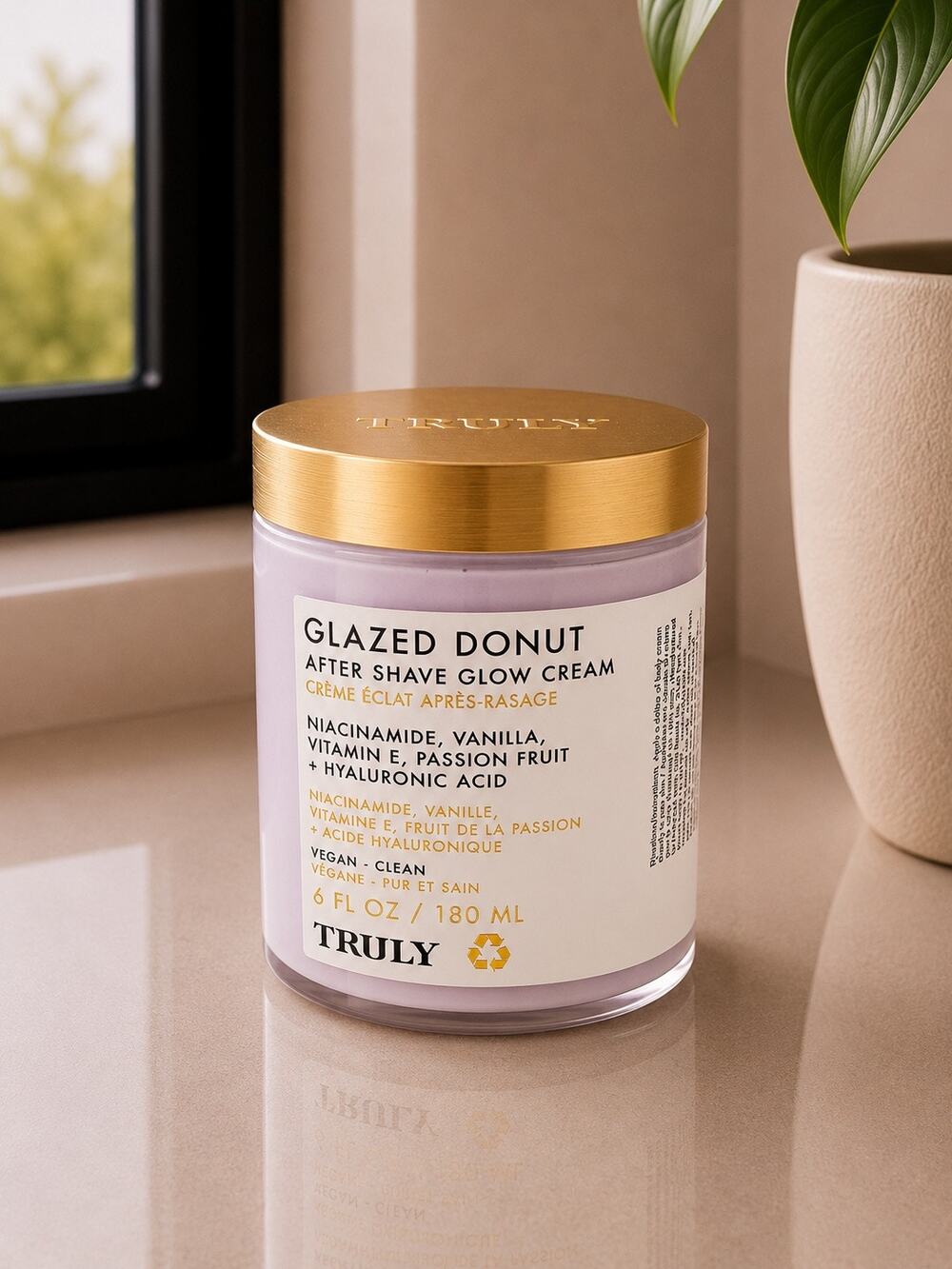 $33 New Truly Glazed Donut After Shave Glow Cream 6 oz 180mL Sealed Moisturizer